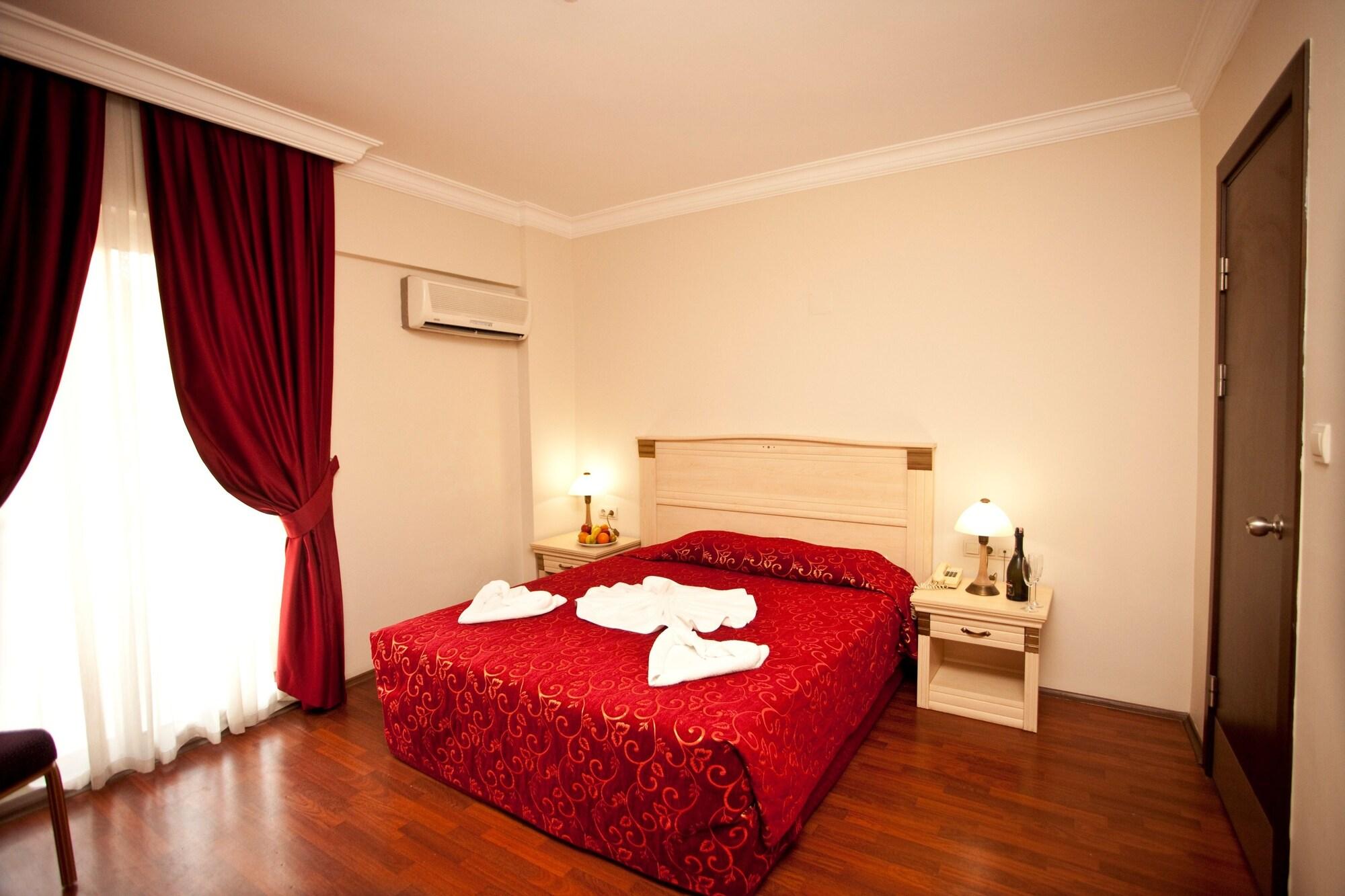 Duqqan Deluxe Hotel Kusadası Exterior foto