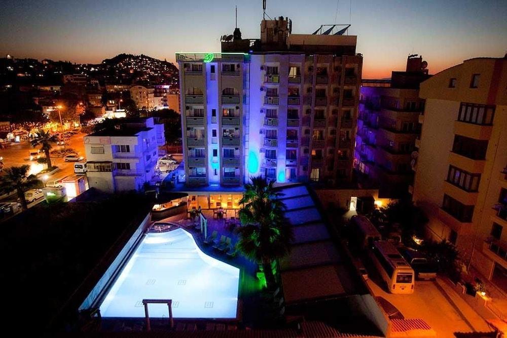Duqqan Deluxe Hotel Kusadası Exterior foto