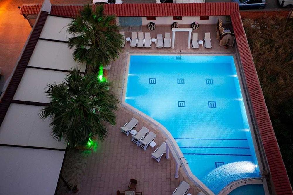 Duqqan Deluxe Hotel Kusadası Exterior foto